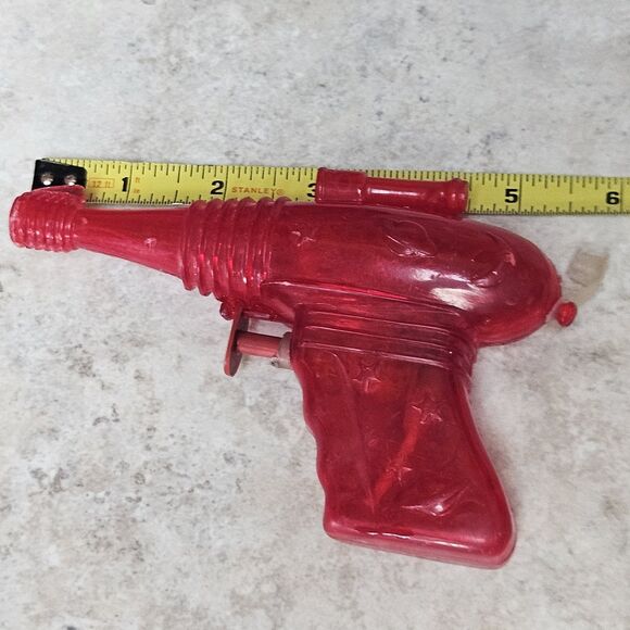 Vintage Park Plastics Toy Squirt Ray Water Gun Red Clear Plastic - Picture 10 of 11